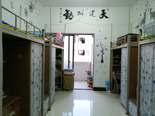 检验医学院开展学生寝室文明安全卫生检查